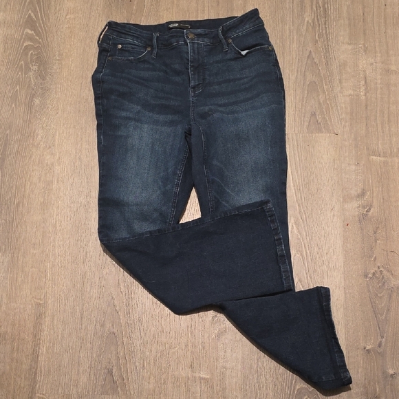 Simply Vera Vera Wang Mid Rise Bootcut Jeans - Picture 10 of 13
